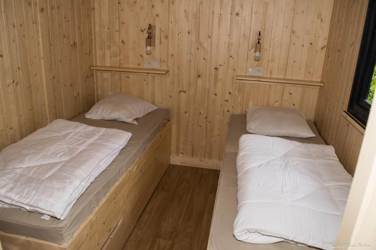 Camping Le Mouliat Hotell Moncrabeau Eksteriør bilde